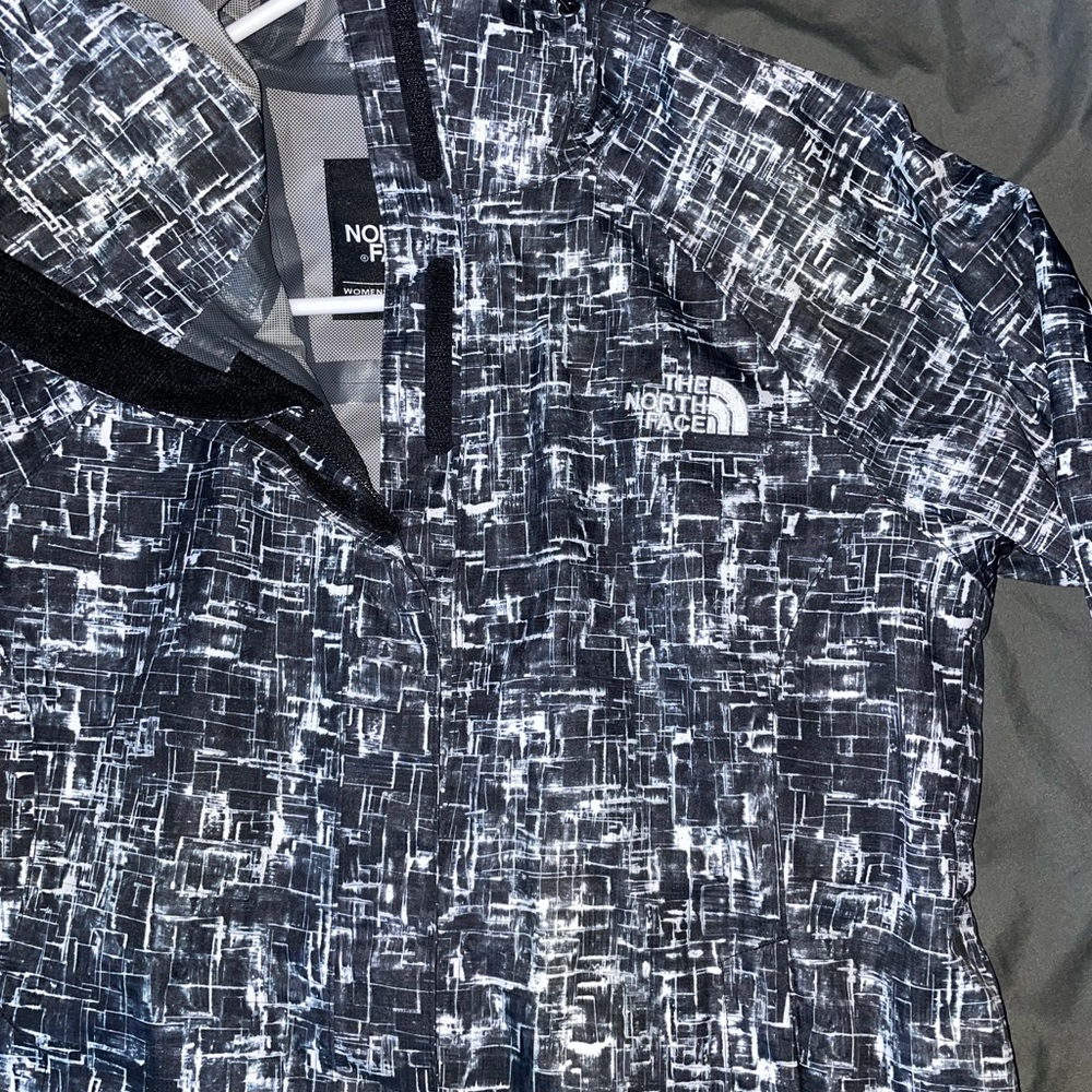 Women’s xs north face jacket brand new